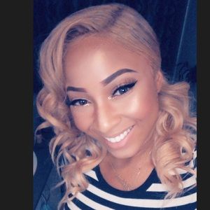 Meet your Posher, Tiffanie